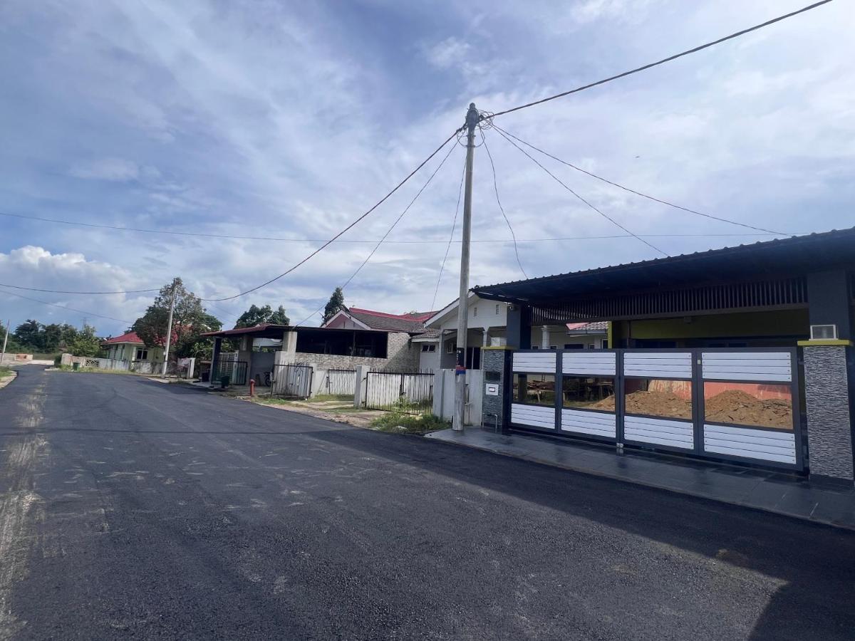 Auranad Guest House Tanah Merah Wifi-Netflix Exterior foto