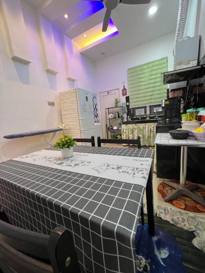 Auranad Guest House Tanah Merah Wifi-Netflix Exterior foto